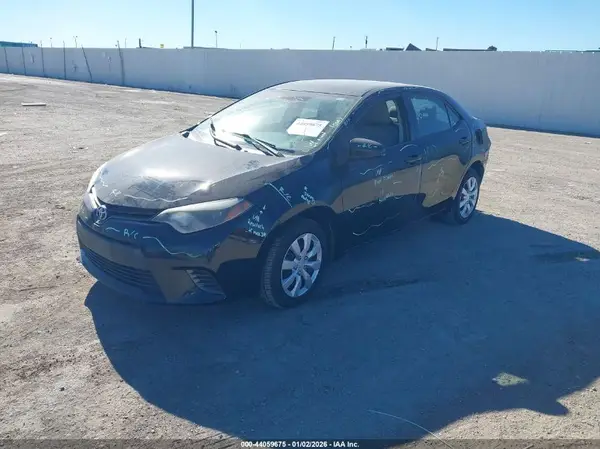 5YFBURHE0GP439989 2016 TOYOTA COROLLA - Image 2