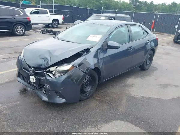 5YFBURHE0GP446215 2016 TOYOTA COROLLA - Image 2