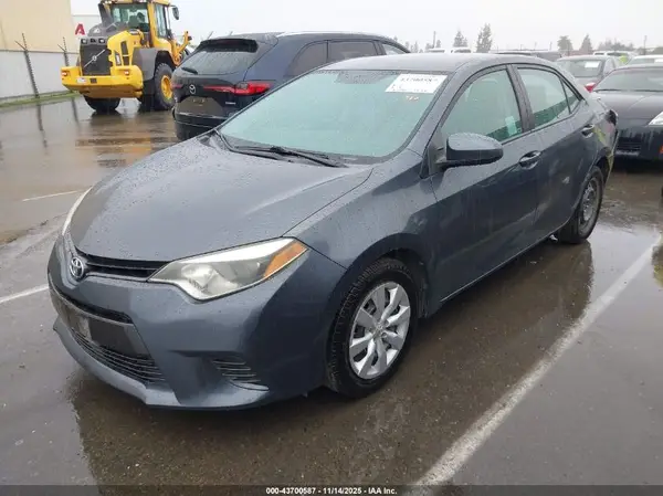 5YFBURHE0GP447882 2016 TOYOTA COROLLA - Image 2