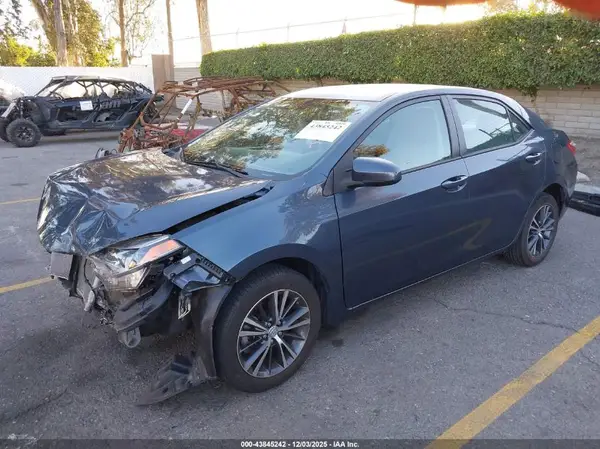 5YFBURHE0GP450135 2016 TOYOTA COROLLA - Image 2