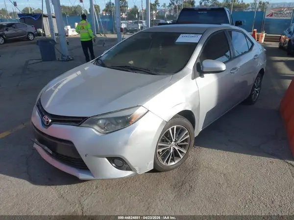 5YFBURHE0GP451429 2016 TOYOTA COROLLA - Image 2