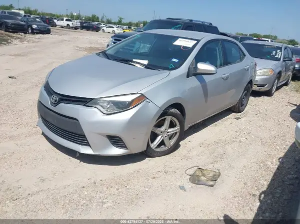 5YFBURHE0GP460602 2016 TOYOTA COROLLA - Image 2