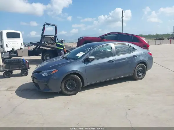 5YFBURHE0GP465914 2016 TOYOTA COROLLA - Image 2