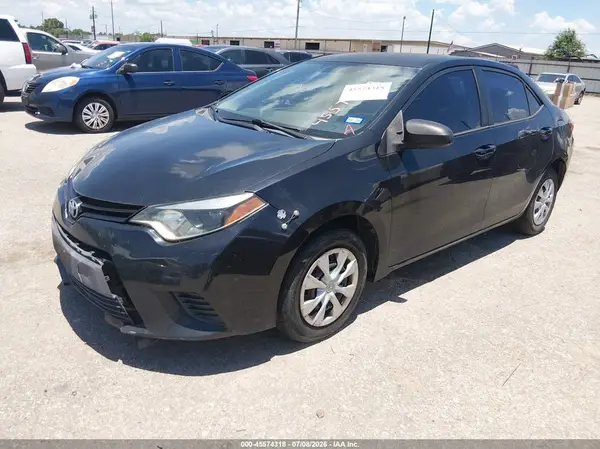 5YFBURHE0GP467095 2016 TOYOTA COROLLA - Image 2