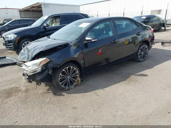5YFBURHE0GP471003 2016 TOYOTA COROLLA - Image 2