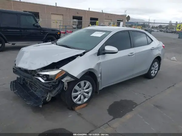 5YFBURHE0GP473480 2016 TOYOTA COROLLA - Image 2