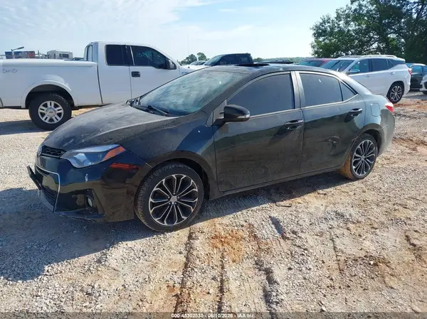 5YFBURHE0GP474483 2016 TOYOTA COROLLA - Image 2