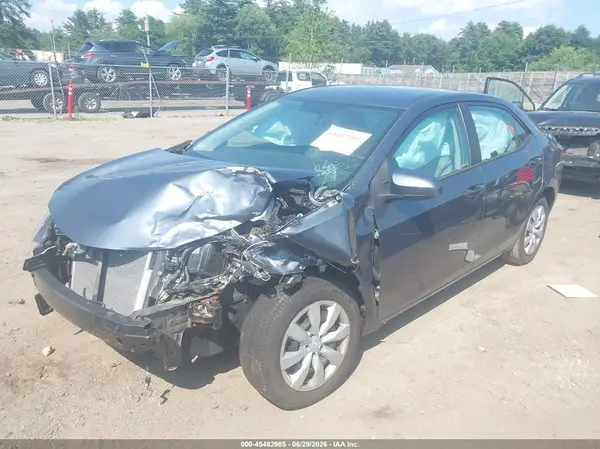5YFBURHE0GP483667 2016 TOYOTA COROLLA - Image 2