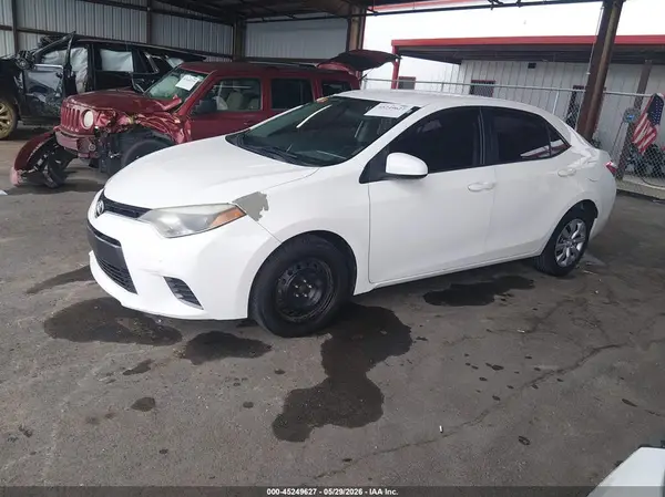 5YFBURHE0GP488951 2016 TOYOTA COROLLA - Image 2