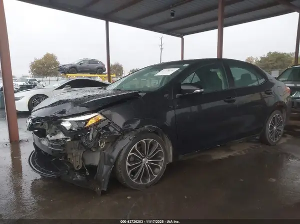 5YFBURHE0GP492773 2016 TOYOTA COROLLA - Image 2