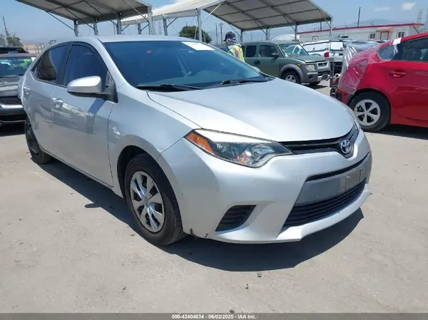 5YFBURHE0GP500385 2016 TOYOTA COROLLA - Image 1