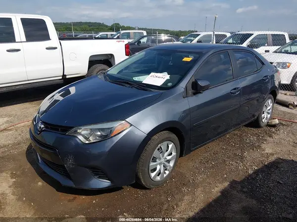 5YFBURHE0GP500709 2016 TOYOTA COROLLA - Image 2