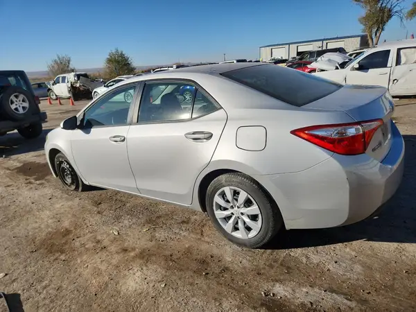 5YFBURHE0GP502024 2016 TOYOTA COROLLA - Image 2