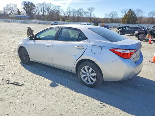 5YFBURHE0GP502136 2016 TOYOTA COROLLA - Image 2