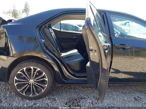 5YFBURHE0GP502332 2016 TOYOTA COROLLA - Image 8