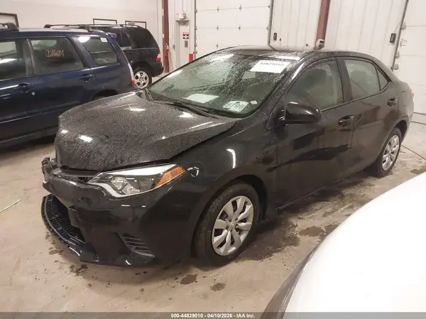 5YFBURHE0GP504825 2016 TOYOTA COROLLA - Image 2