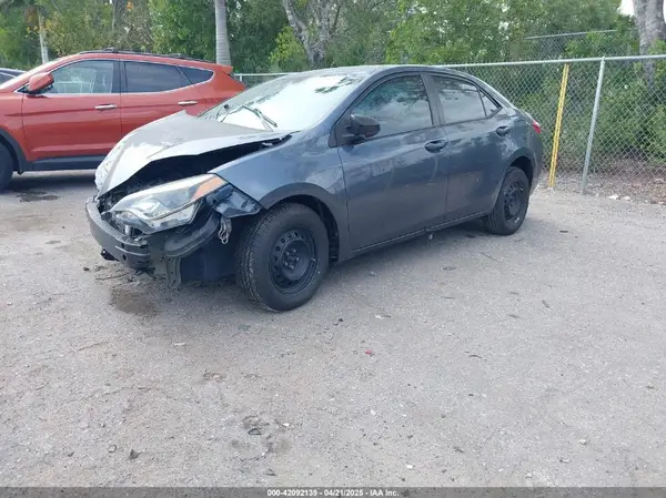 5YFBURHE0GP509135 2016 TOYOTA COROLLA - Image 2