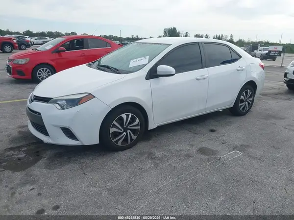 5YFBURHE0GP520149 2016 TOYOTA COROLLA - Image 2