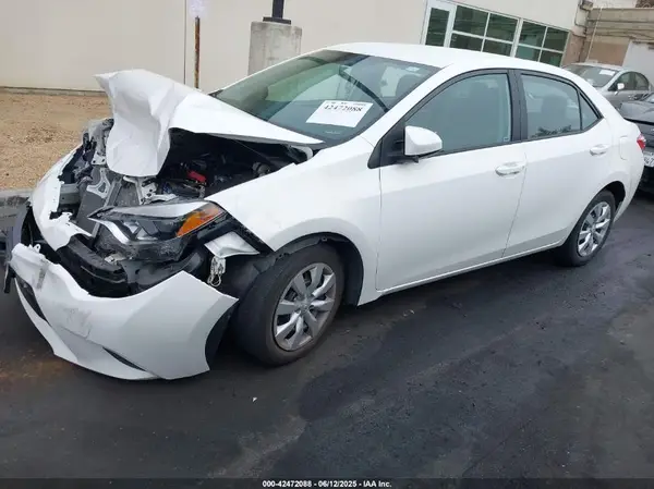 5YFBURHE0GP524105 2016 TOYOTA COROLLA - Image 2