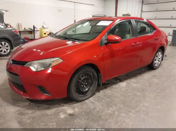 5YFBURHE0GP525111 2016 TOYOTA COROLLA - Image 2