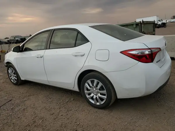 5YFBURHE0GP526596 2016 TOYOTA COROLLA - Image 2