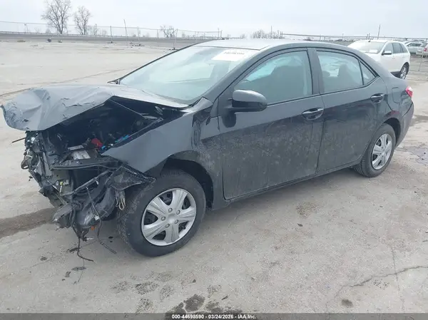 5YFBURHE0GP529367 2016 TOYOTA COROLLA - Image 2