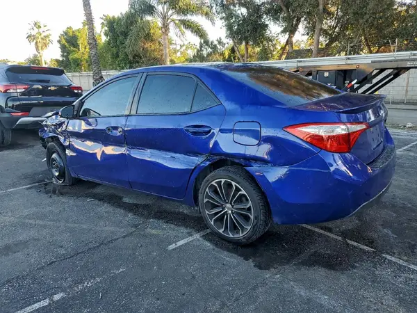 5YFBURHE0GP529630 2016 TOYOTA COROLLA - Image 2