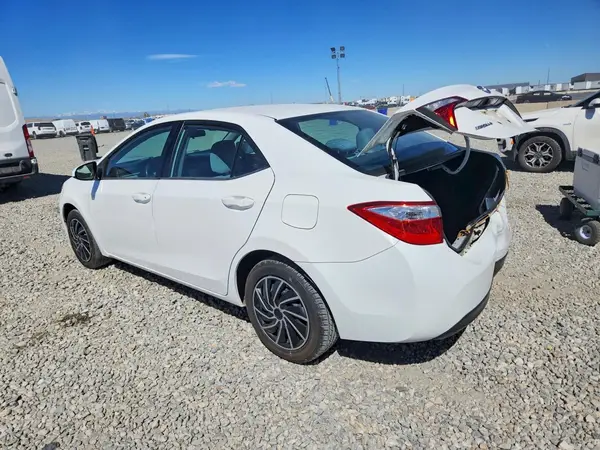 5YFBURHE0GP532351 2016 TOYOTA COROLLA - Image 2