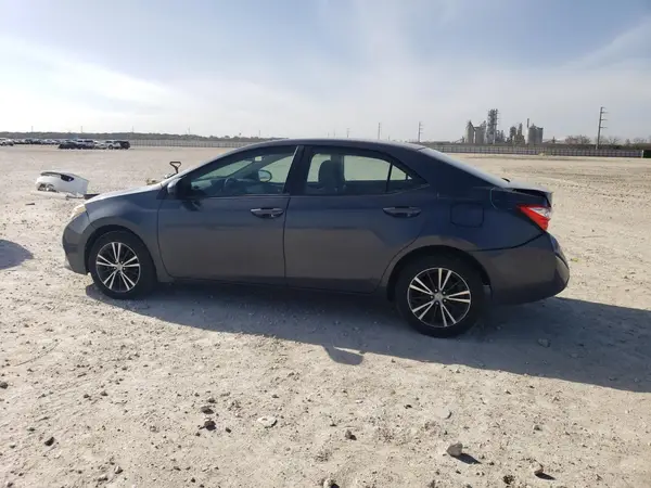 5YFBURHE0GP546637 2016 TOYOTA COROLLA - Image 2