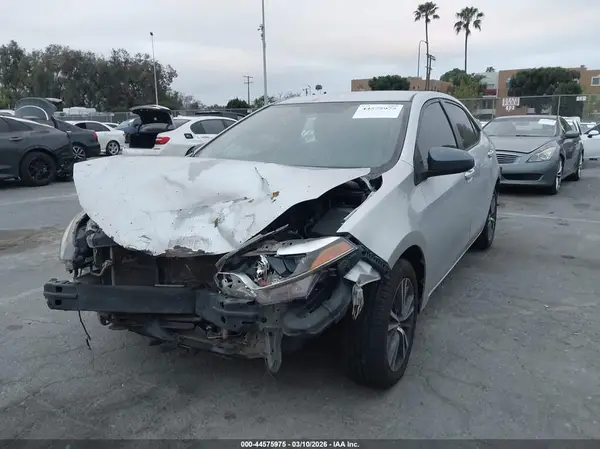 5YFBURHE0GP558139 2016 TOYOTA COROLLA - Image 2