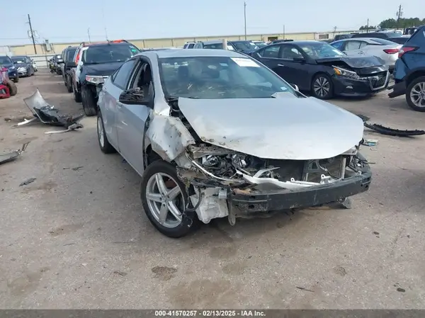 5YFBURHE0GP558674 2016 TOYOTA COROLLA - Image 1