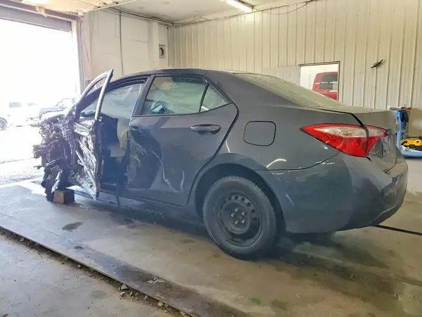 5YFBURHE0GP564359 2016 TOYOTA COROLLA - Image 2