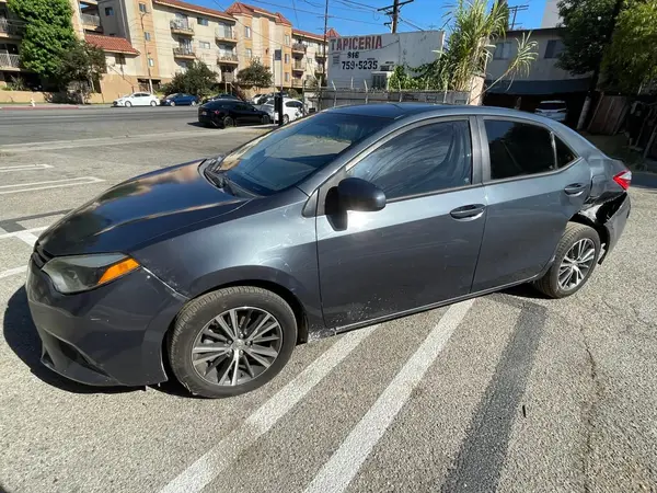 5YFBURHE0GP567326 2016 TOYOTA COROLLA - Image 1
