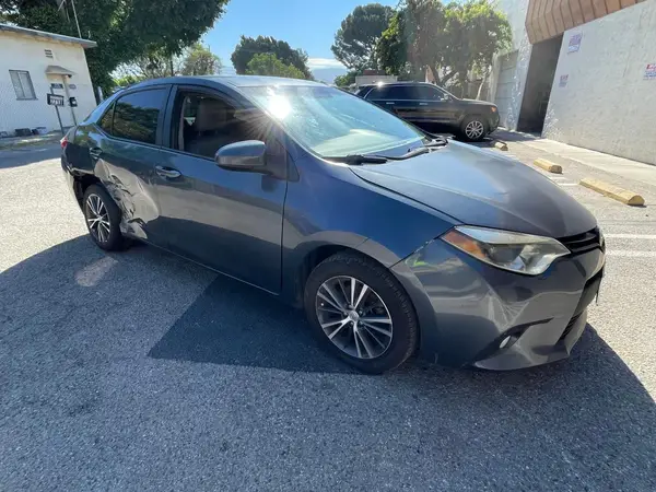 5YFBURHE0GP567326 2016 TOYOTA COROLLA - Image 2