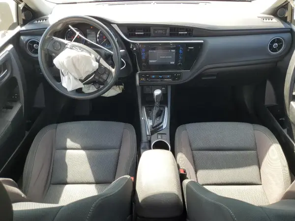 5YFBURHE0HP570230 2017 TOYOTA COROLLA - Image 8