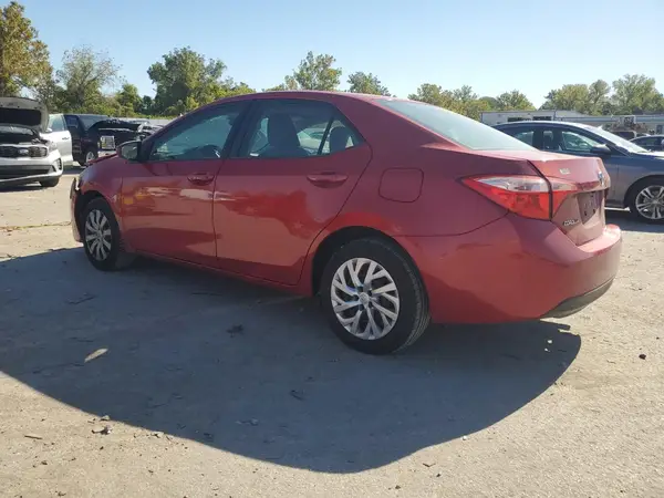 5YFBURHE0HP570681 2017 TOYOTA COROLLA - Image 2