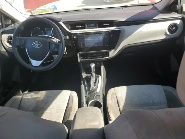5YFBURHE0HP570681 2017 TOYOTA COROLLA - Image 8