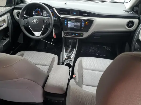 5YFBURHE0HP572205 2017 TOYOTA COROLLA - Image 8
