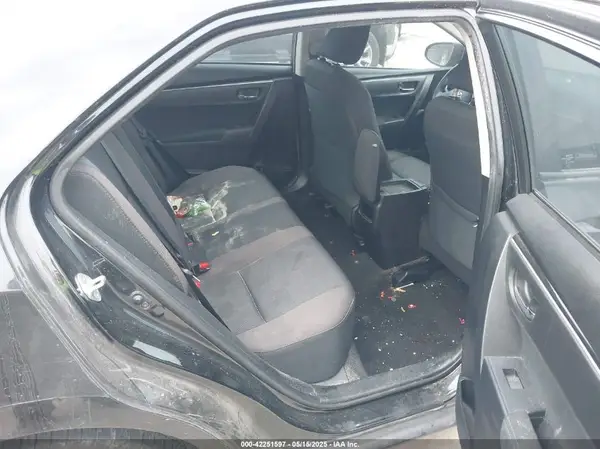 5YFBURHE0HP574410 2017 TOYOTA COROLLA - Image 8