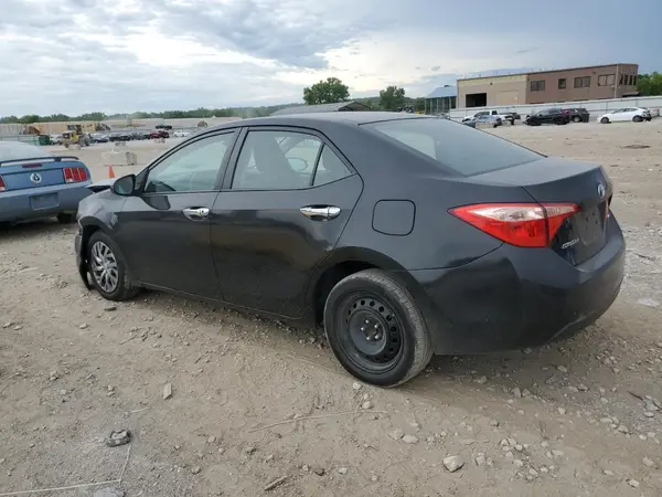 5YFBURHE0HP577307 2017 TOYOTA COROLLA - Image 2
