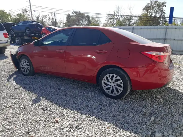 5YFBURHE0HP582734 2017 TOYOTA COROLLA - Image 2
