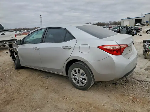 5YFBURHE0HP588534 2017 TOYOTA COROLLA - Image 2