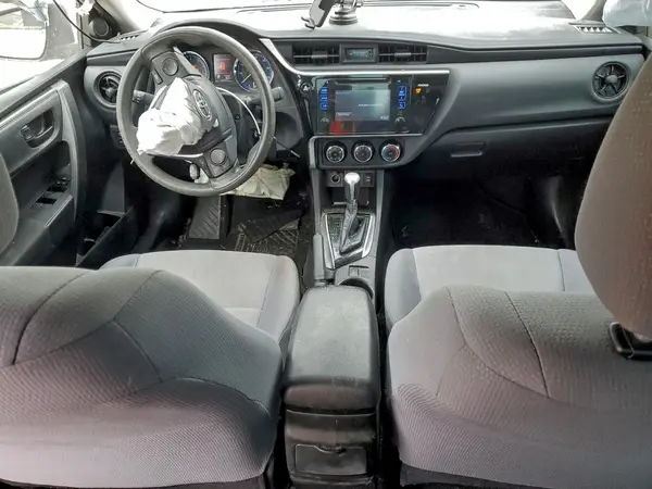 5YFBURHE0HP588534 2017 TOYOTA COROLLA - Image 8