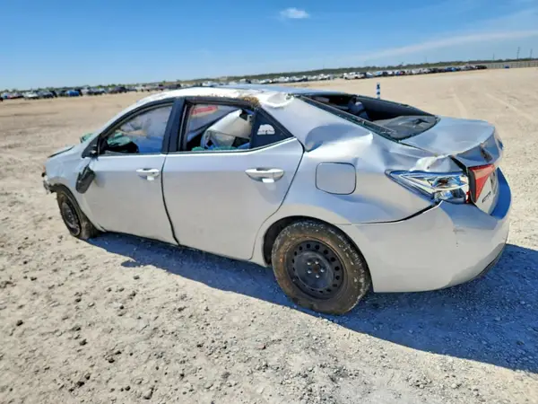 5YFBURHE0HP593264 2017 TOYOTA COROLLA - Image 2