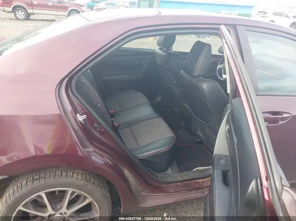 5YFBURHE0HP596133 2017 TOYOTA COROLLA - Image 8