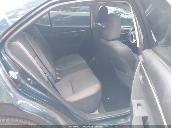 5YFBURHE0HP597542 2017 TOYOTA COROLLA - Image 8