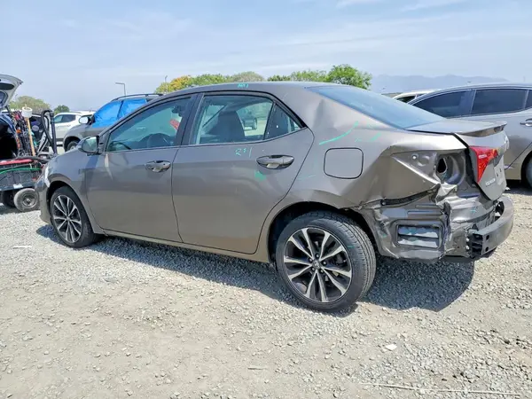 5YFBURHE0HP599971 2017 TOYOTA COROLLA - Image 2