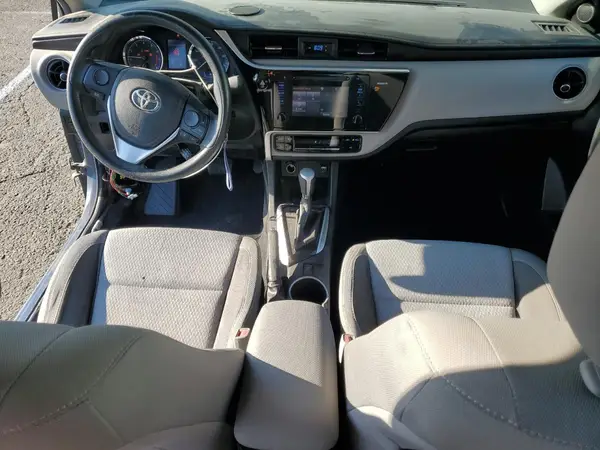 5YFBURHE0HP603985 2017 TOYOTA COROLLA - Image 8