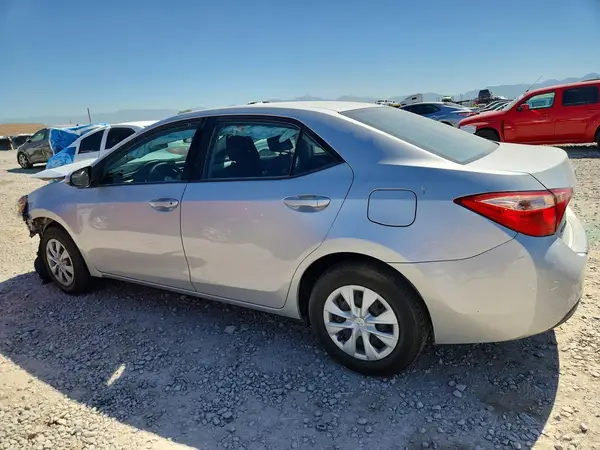 5YFBURHE0HP604621 2017 TOYOTA COROLLA - Image 2