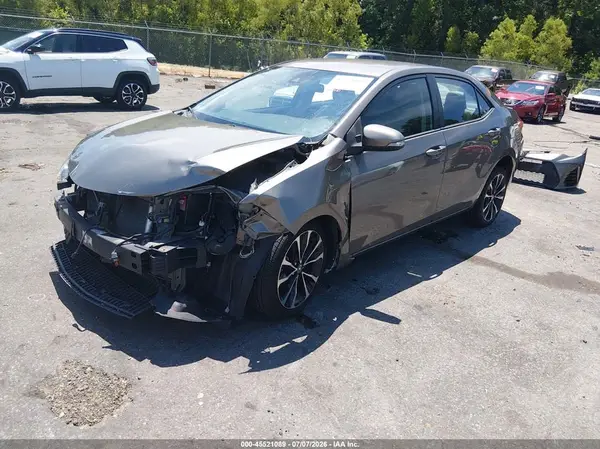 5YFBURHE0HP608605 2017 TOYOTA COROLLA - Image 2